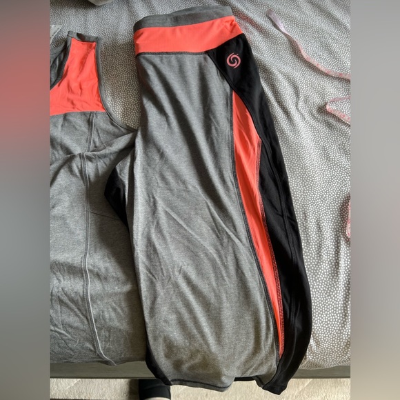 NWT Addition Elle combo work out set - tank top (3X) and leggings (1X) - Picture 2 of 11